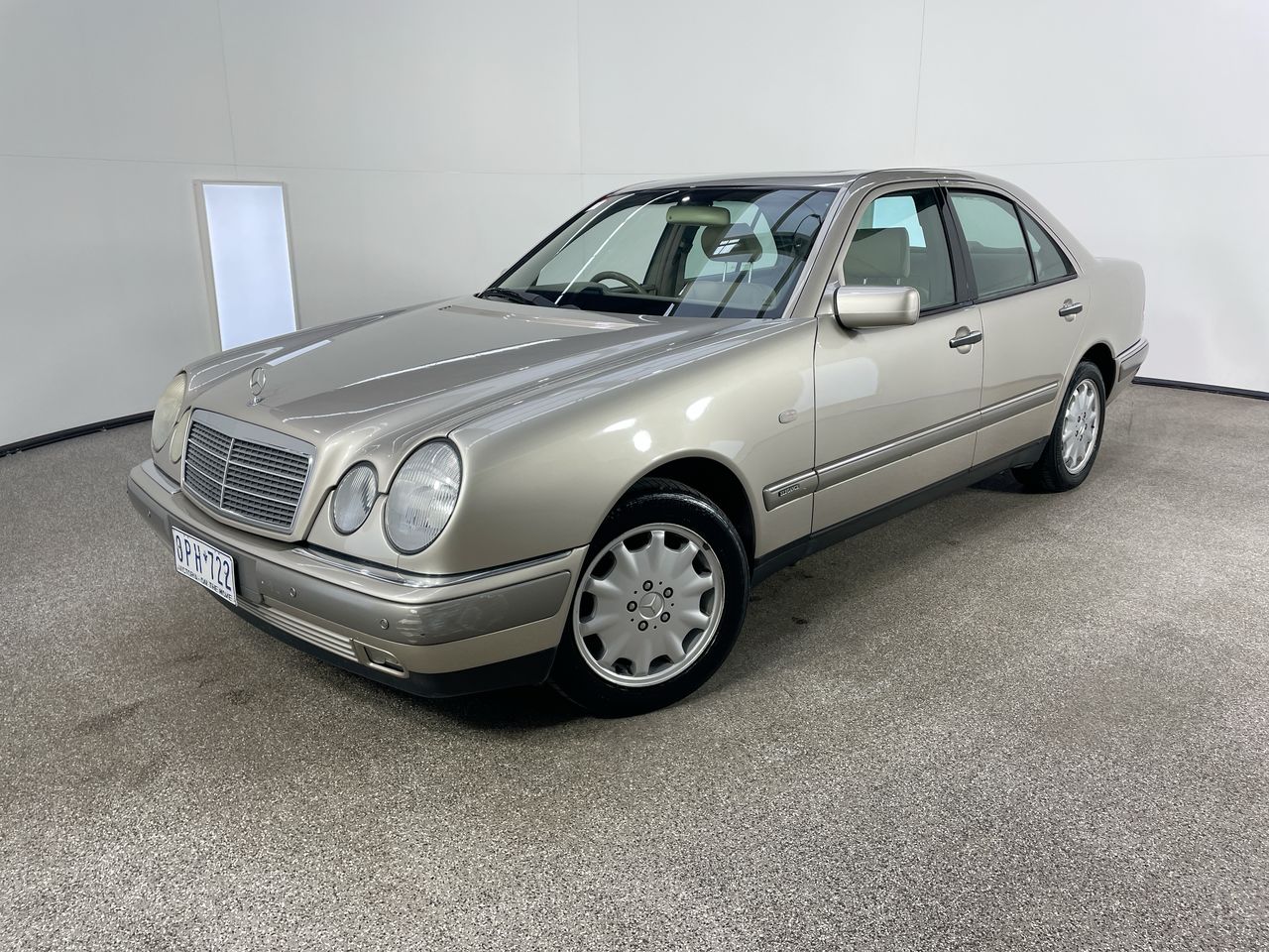 1997 Mercedes Benz E320 Classic W210 Automatic Sedan