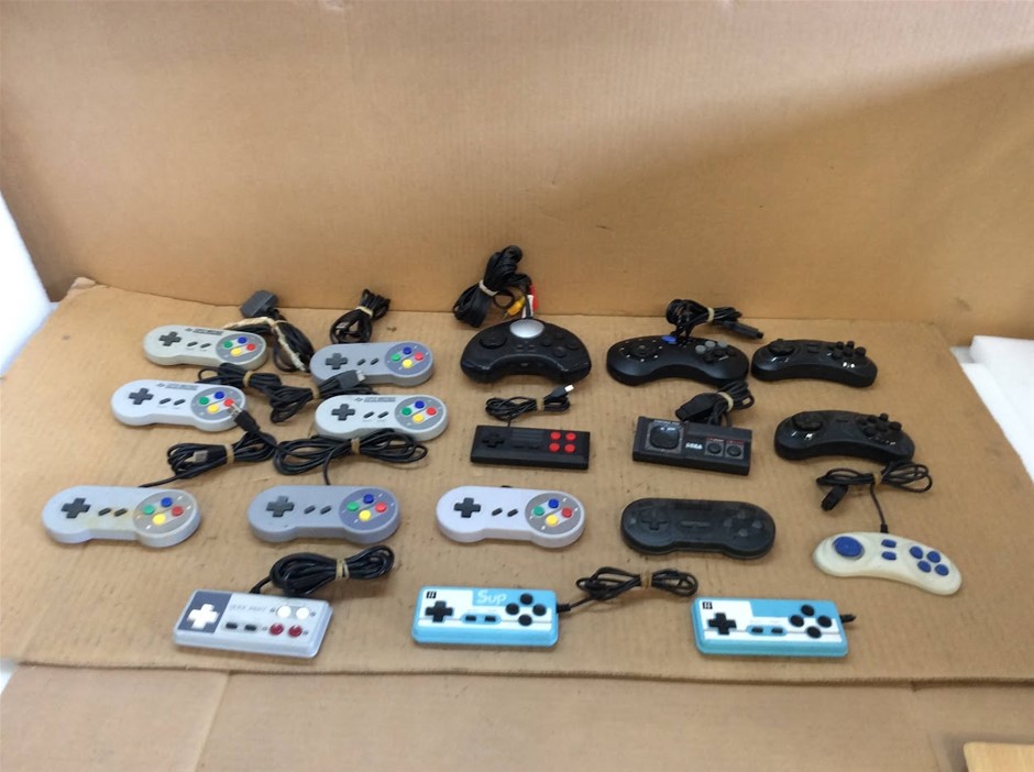 Mixed Brand Retro Game Controllers Assortment (Lot of 18)