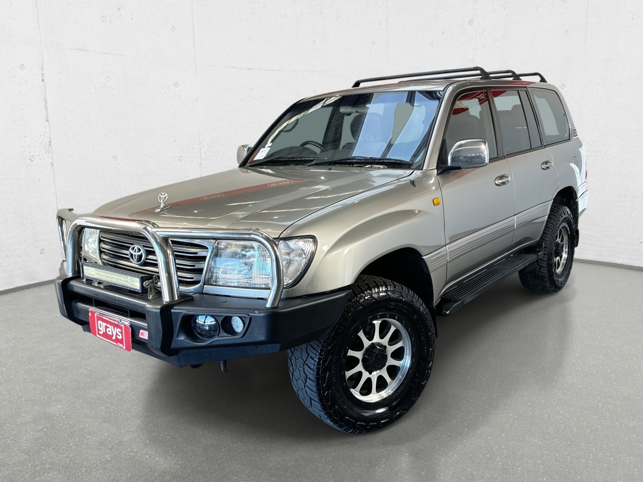 2003 Toyota Landcruiser SAHARA UZJ100R Automatic 8 Seats Wagon