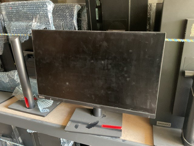 <p>Approx 15 Assorted Computer Monitors </p>