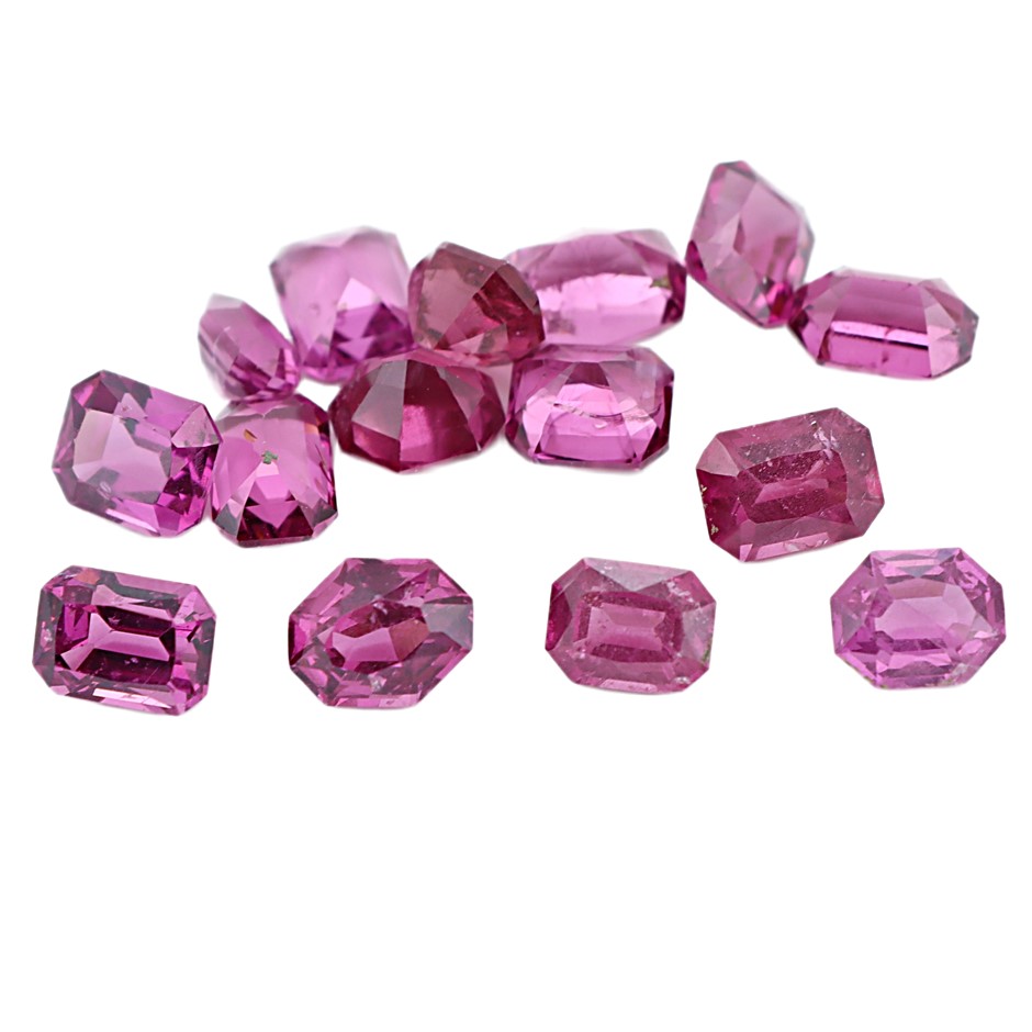14.13 Carats Reddish Pink Rhodolite Garnet