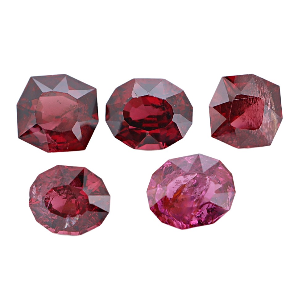 11.05 Carats Pinkish Red Garnet