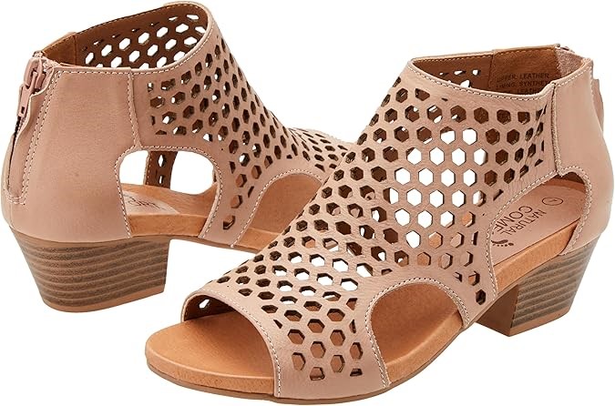 NATURAL COMFORT Women's Cove Sandal, EU39, Nude, G02005. Buyers Note - Dis