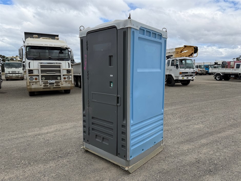 1 x Portable Toilet