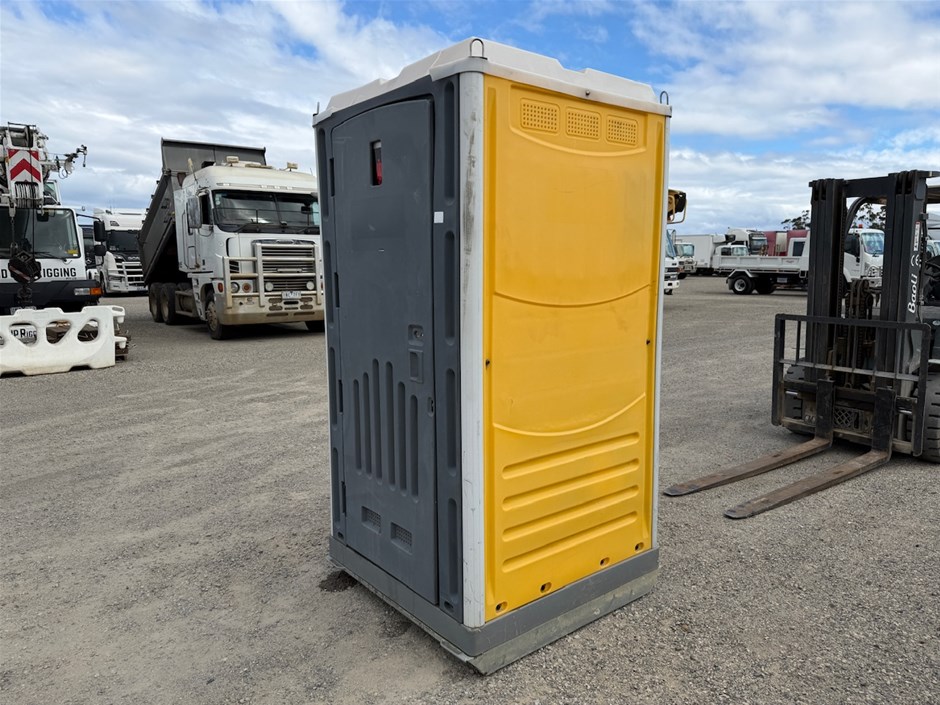<p>1 x Female Portable Toilet </p>