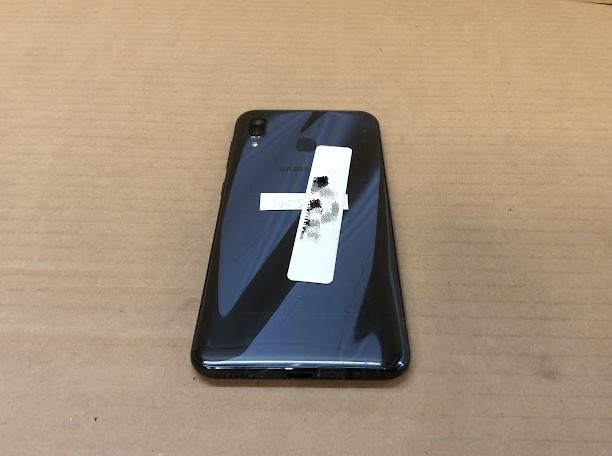SAMSUNG GALAXY A30 Phone 32GB