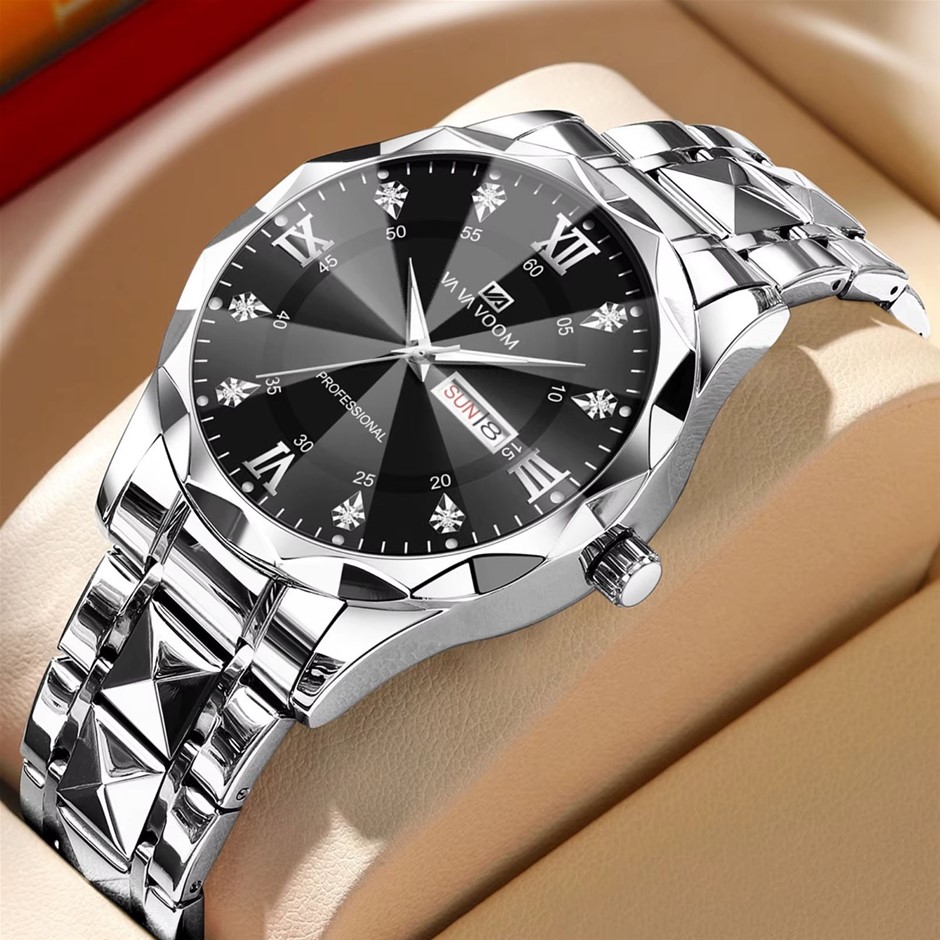High Quality Simulated Diamond Men's Quartz Watch, Silver/Black