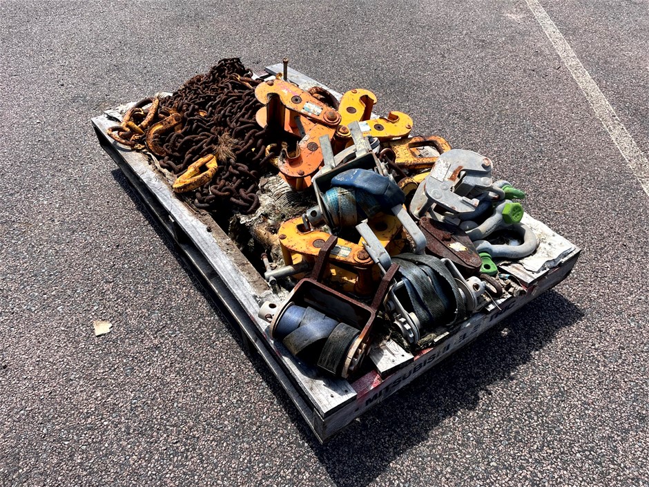 <p>Lifting & Rigging Equipment</p>