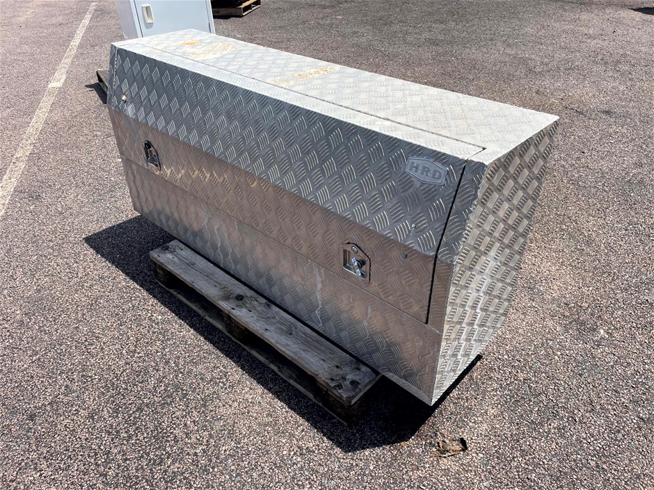 <p>Aluminium Tool Box </p>