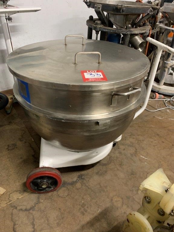 Large stainless steel industrial mixing or processing vessel