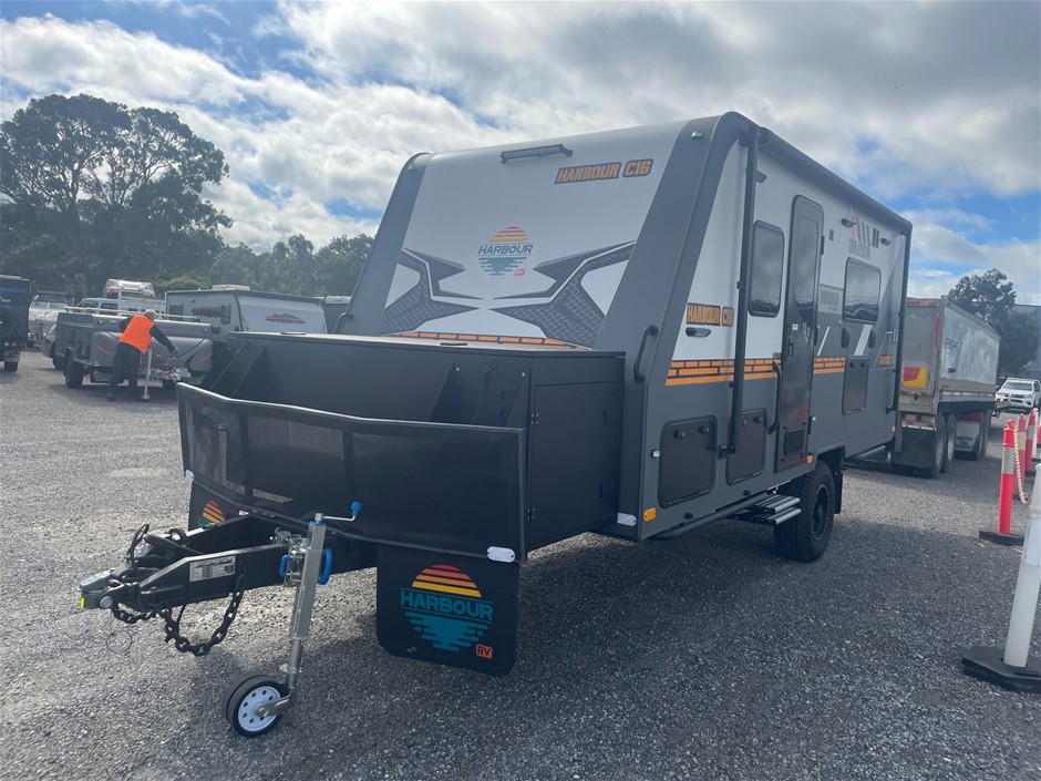 2025 Harbour Caravan Crest C16