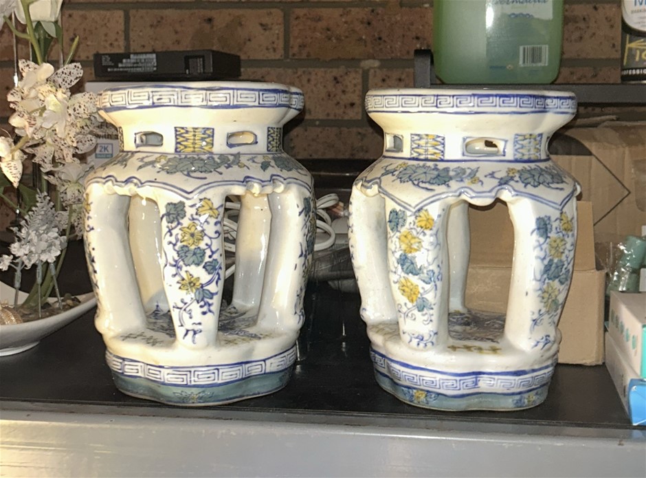 2x Small Decorative Planters