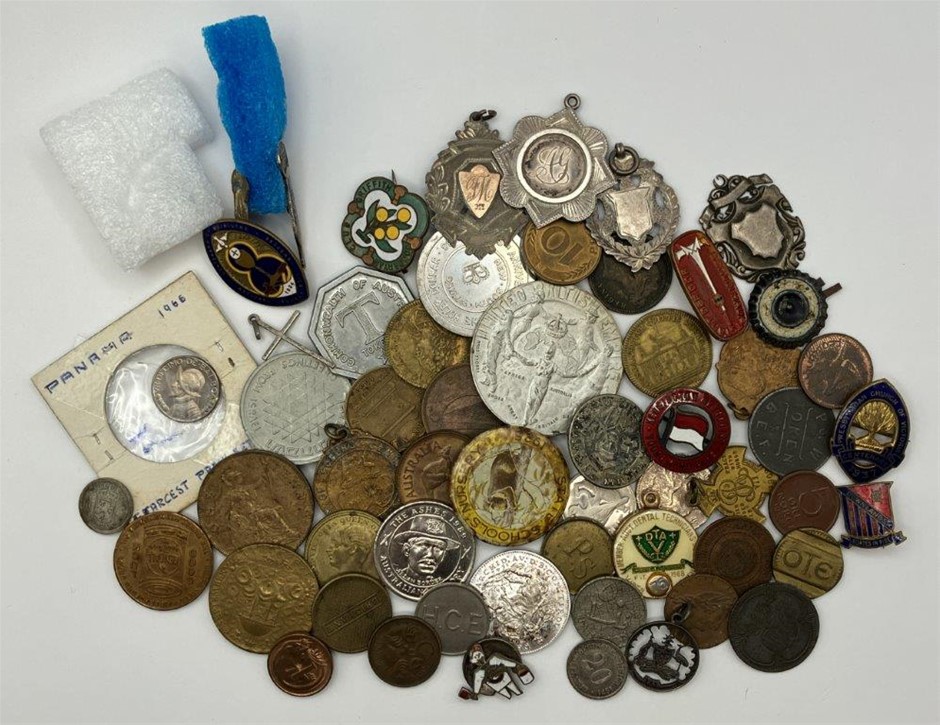 Approx. 57 x Asstd world badges, pins, tokens, coins and fobs