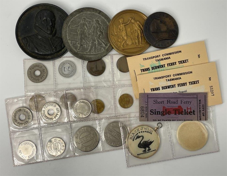 Approx. 25 x Asstd AU & USA Medals, Tokens & Badges