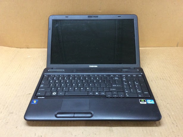 TOSHIBA Satellite C655 Laptop i5 2450M 4GBRAM/500GBHDD Black