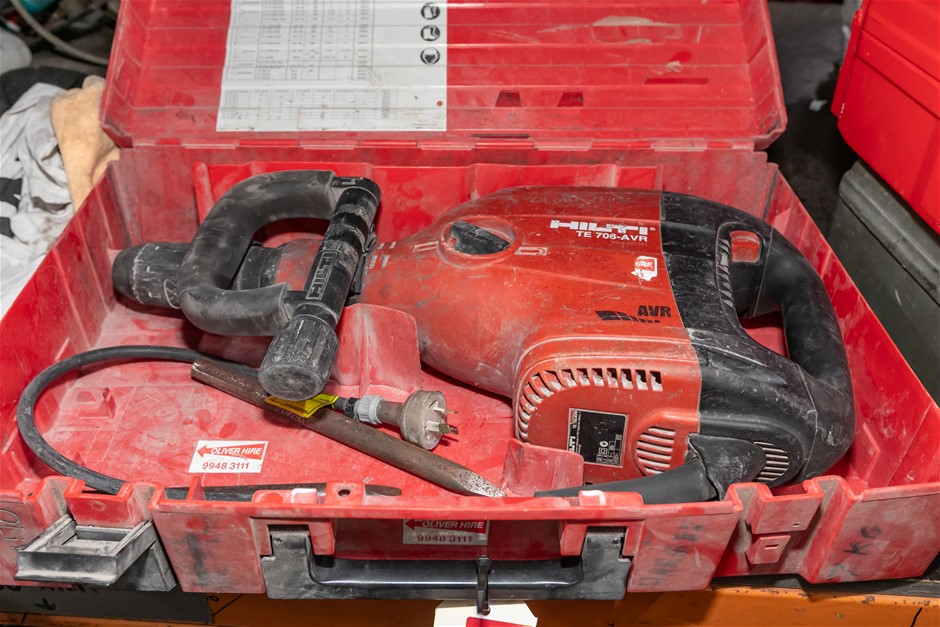 Hilti TE 706AVR Jack Hammer with Poly Case