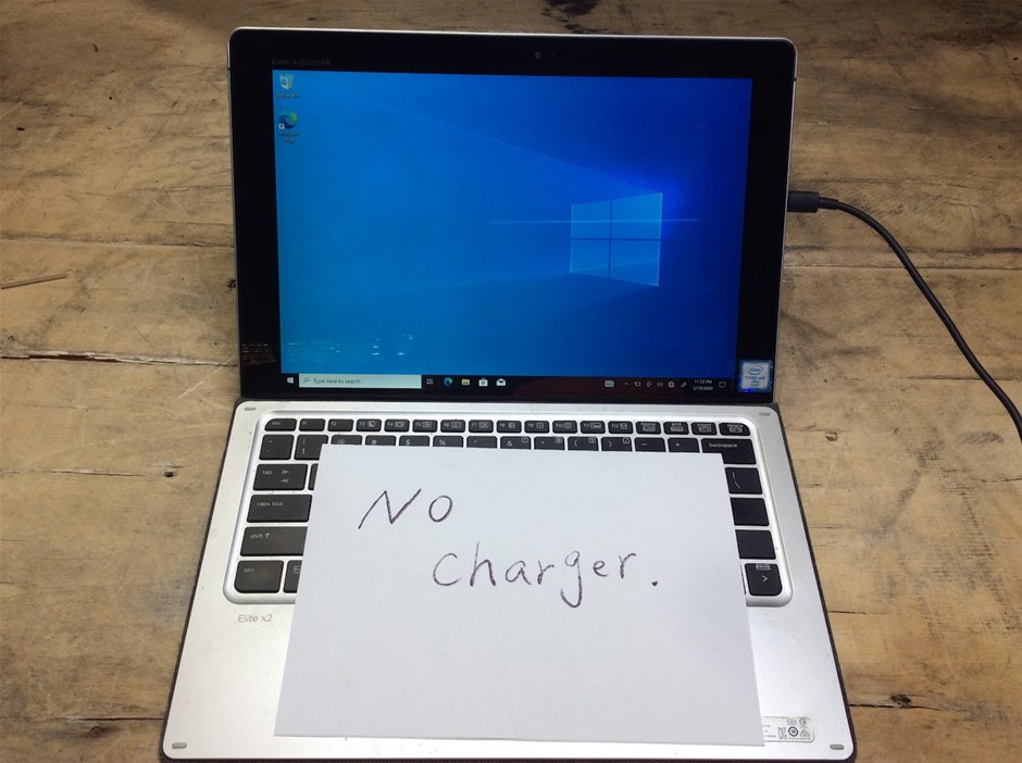 HP Elite x2 1012 G1 m5-6y57 8GBRAM 128GB Laptop