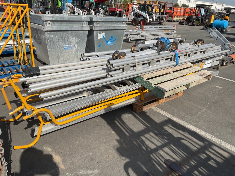 <p>Ladders and scaffolding accessories </p>