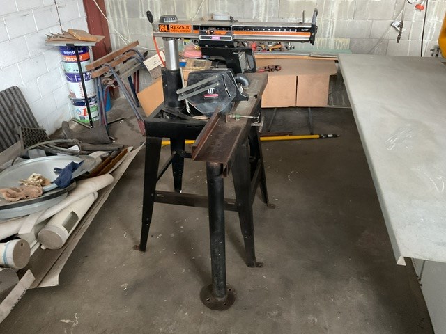 Ryobi RA-2500 Radial Arm Cross Cut Saw on Bench