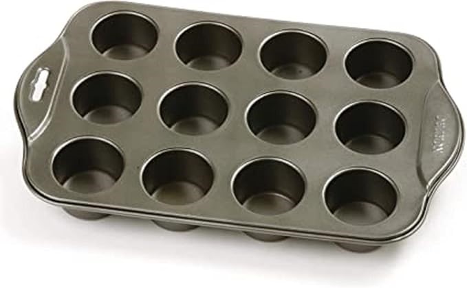NORPRO Nonstick 12 Inch Fluted Square Pan.