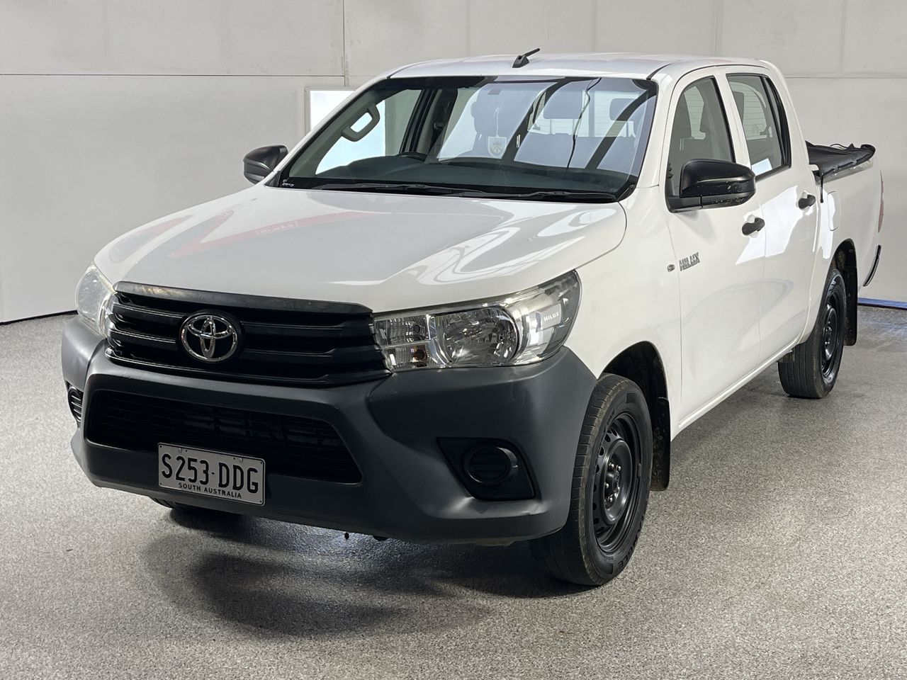 2017 Toyota Hilux 4X2 WORKMATE TGN121R Automatic Dual Cab