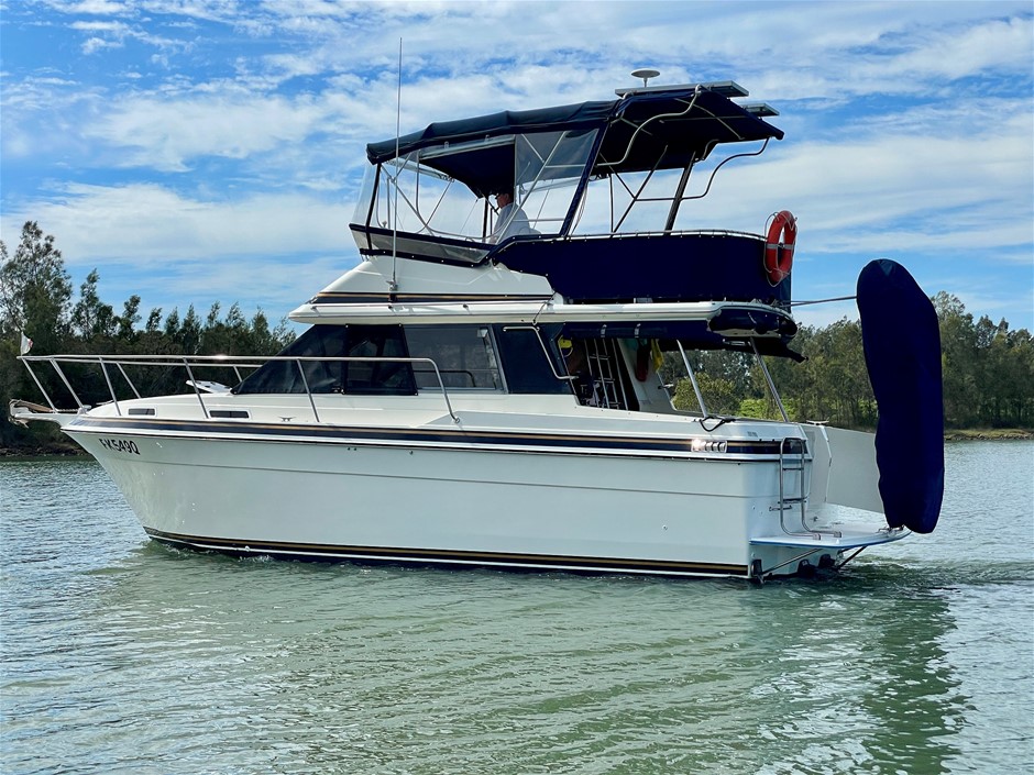 Markline 1000 Flybridge Cruiser MV "Indulgence"