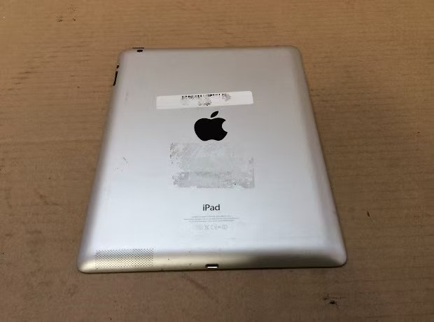 Apple iPad 4 (A1458) Tablet 16GB