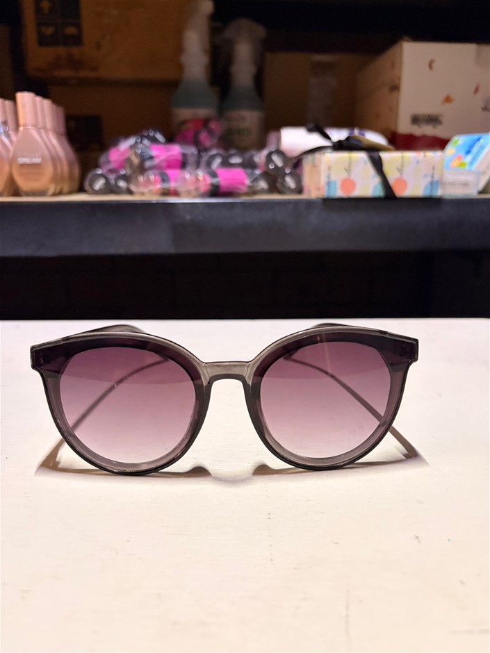 Women's Round Sunglasses