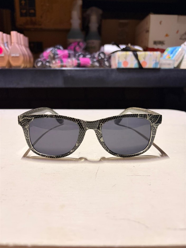 Retro Floral Design Sunglasses