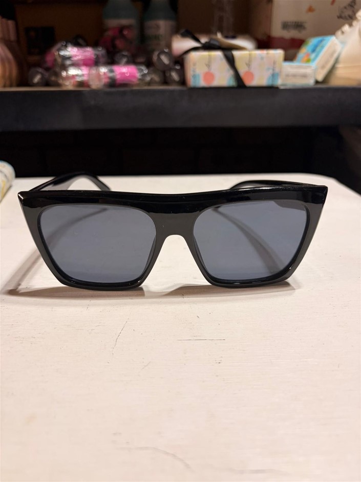 LE SPECS "The Thirst" Sunglasses