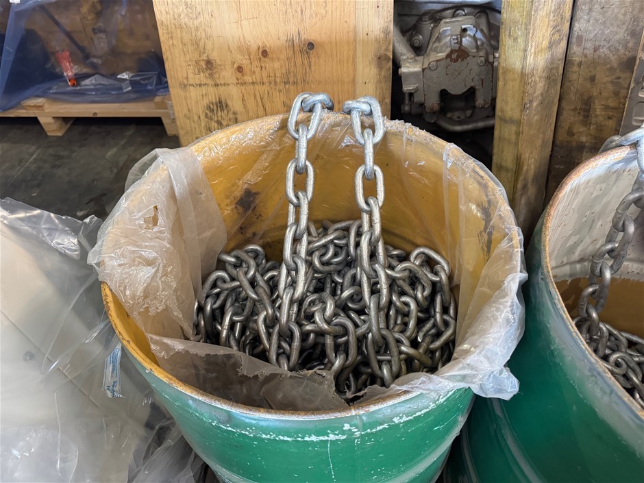 66 metres of CGH16 chain (continuous length)