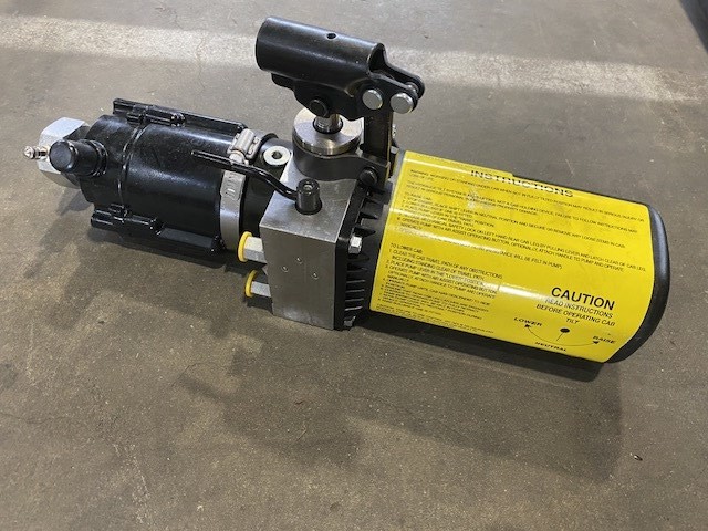 <p>Truck Hydraulic Cab Tilt Unit</p>