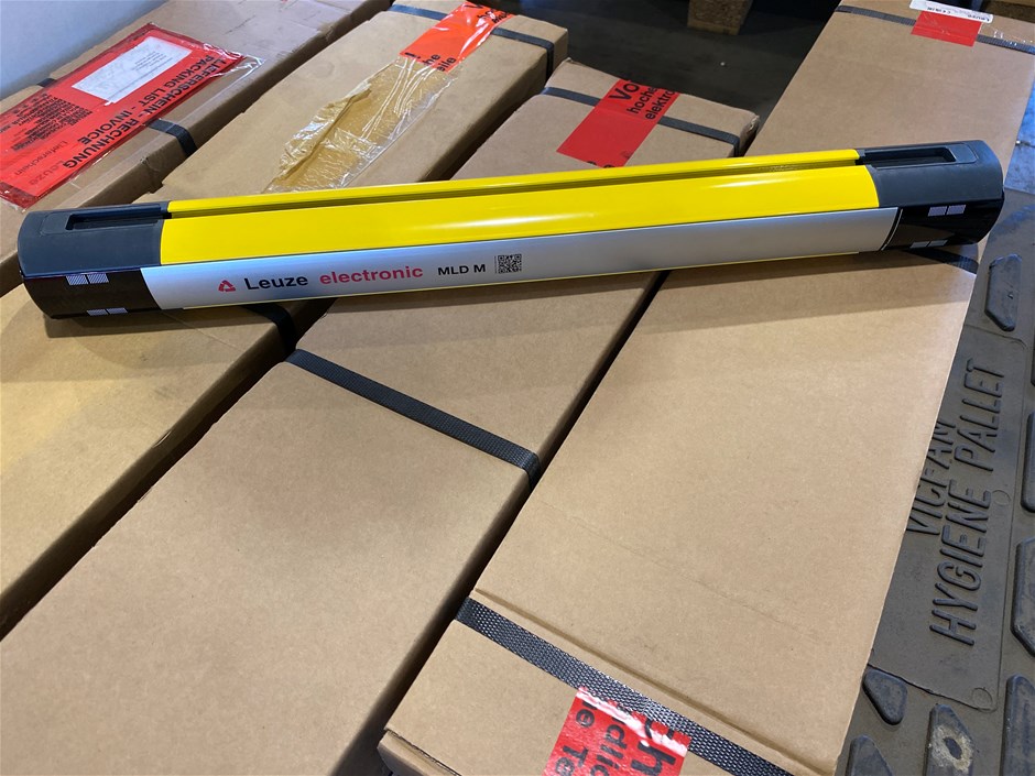 <p>Leuze Electronic Mld MLD-M002 Passive Deflection Mirrors x 5</p>