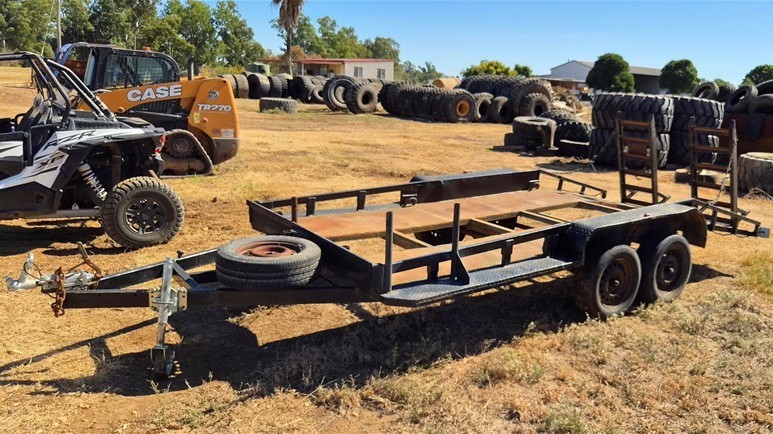 Custom Made Bogie Trailer