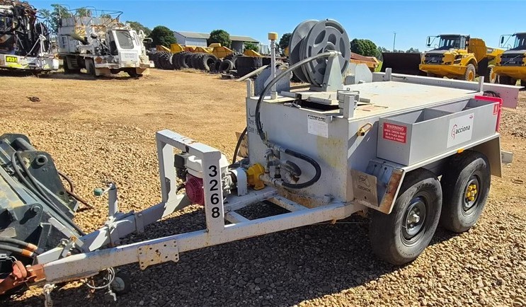 2005 Spray Craft Bogie Axle Mini Tanker Trailer