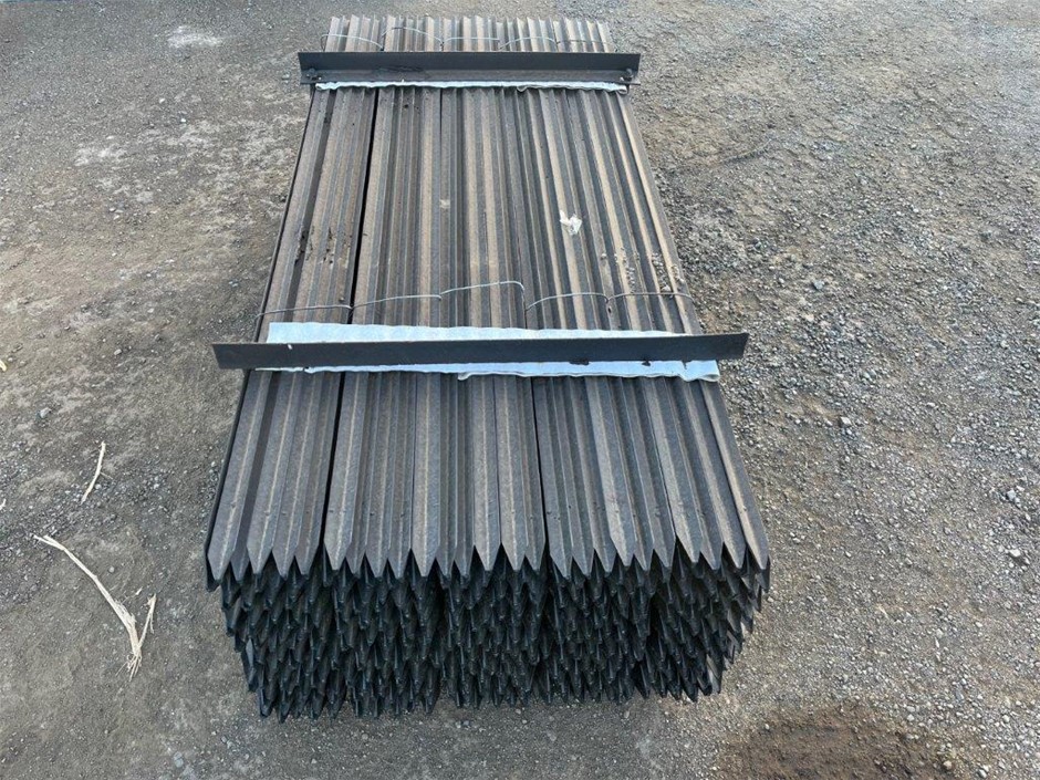 Quantity of 100 1800mm Star Pickets(Unused),