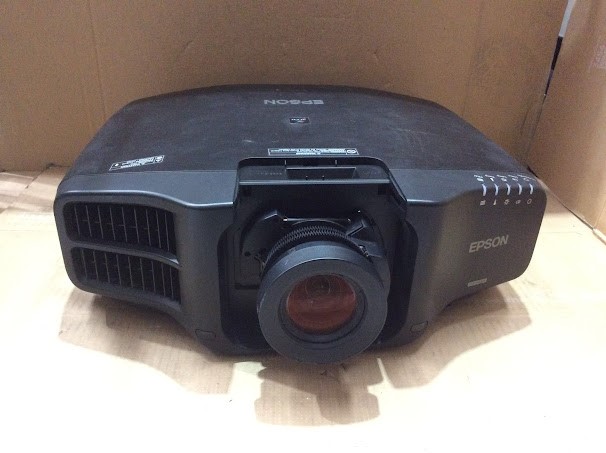 Epson EB-G7905U LCD Projector