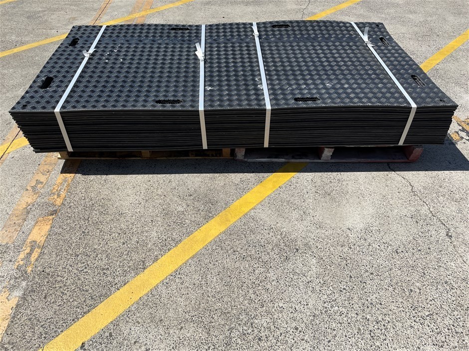 20 x 2.4 x 1.2m Bog Mats /Track mats Auction (0002-5062804) | Grays ...