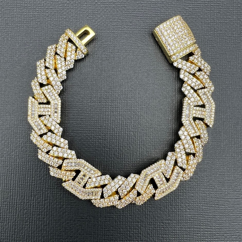 18K Gold-Filled Cuban Chain Bracelet with Simulated Diamonds - 20.3cm