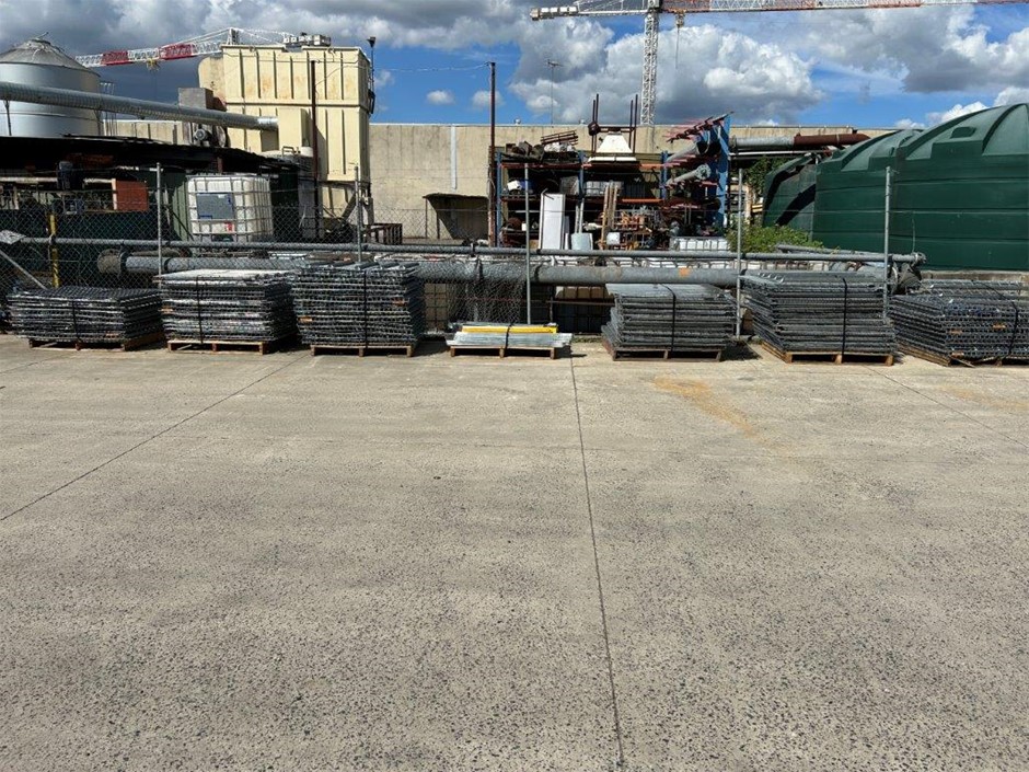 Approx. 100 x Mesh Crossbeam Bases Only