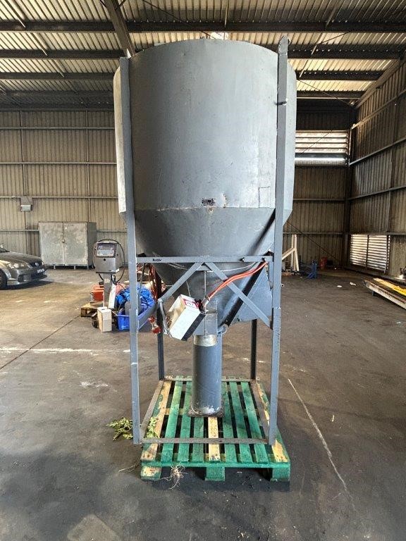 WHITLOCK Mixer Unit on Fabricated Stand (Said to be rebuilt)