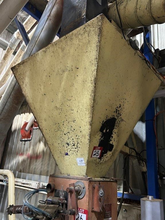 Galvanised Diamond Shape Hopper