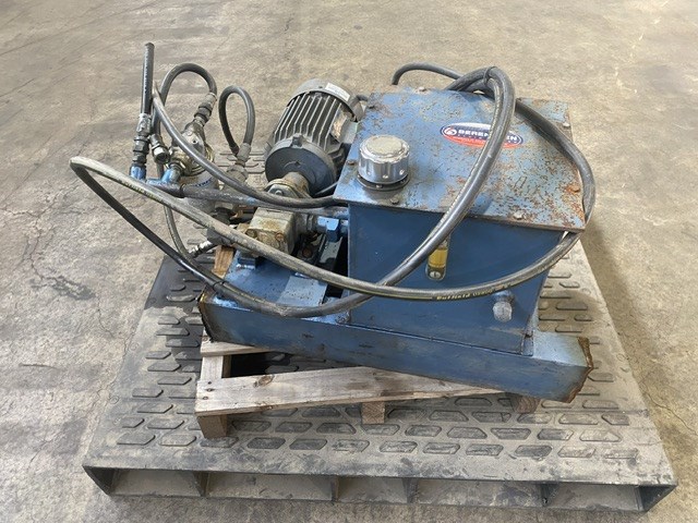 <p>Custom Hydraulic Power Pack</p>