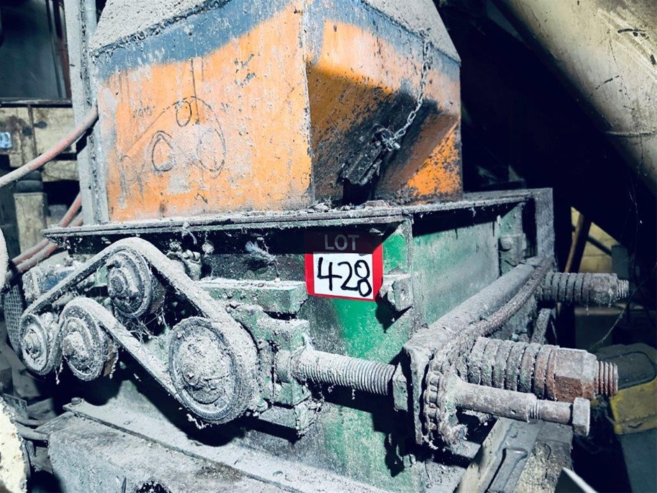 Grain Rolls 650mm Wide Gain Rolls to Crack Grain with Motor and Hopper ...