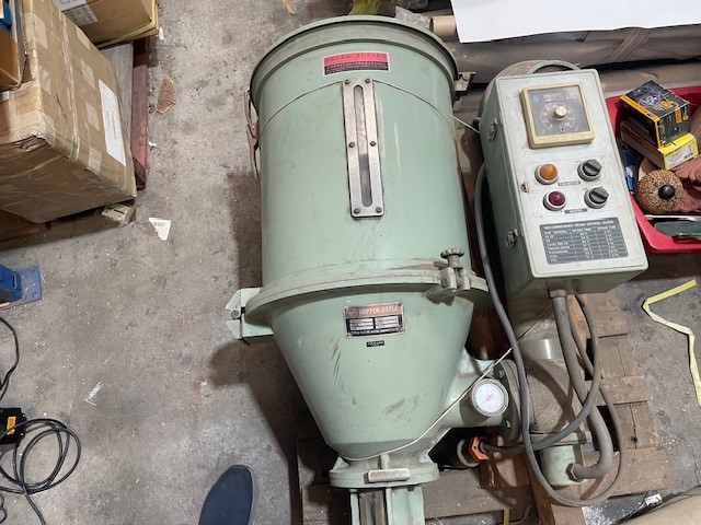 Hopper Dryer for Plastic Injection Molding Machine Self Loading