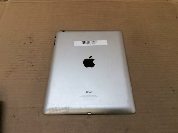 Apple iPad 4 (A1458) Tablet 16GB