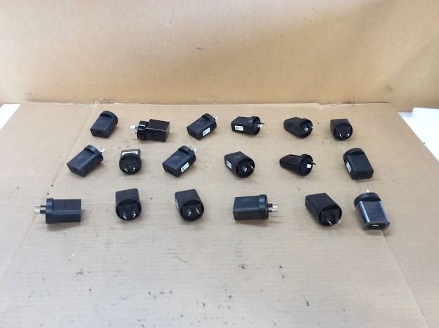 Mix Brand and Model Power Adapters (Lot of 18)