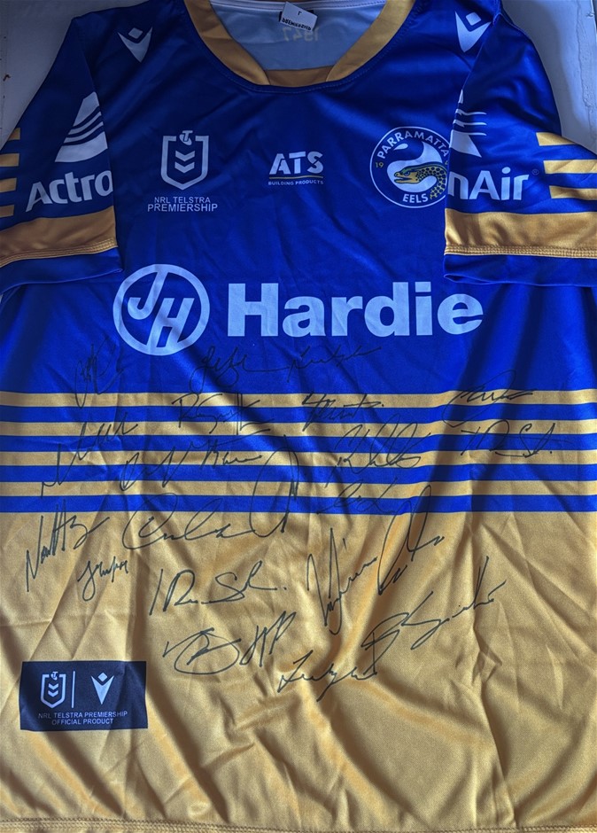 PARRAMATTA EELS 2026 SQUAD SIGNED JERSEY