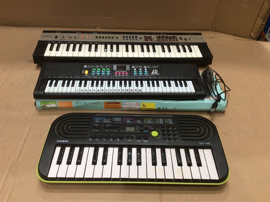 Casio Casiotone Electronic Keyboard + Electronic Keyboard + Mini Keyboard