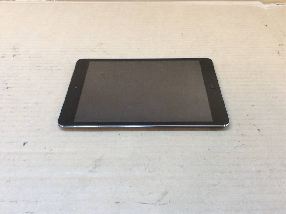 Apple iPad Air 1 (A1474) 16GB Tablet